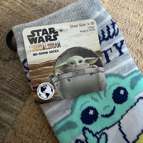 Yoda socks nwt - Picture 6 of 6